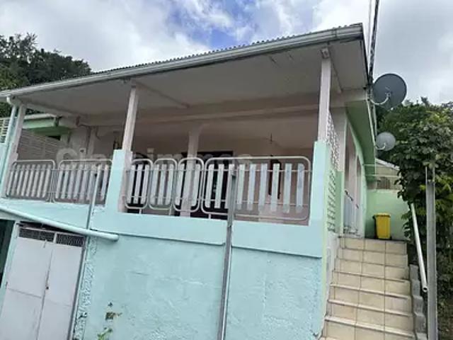 Le François 97240 Location appartement 4 pièces t4 terrasse parking
