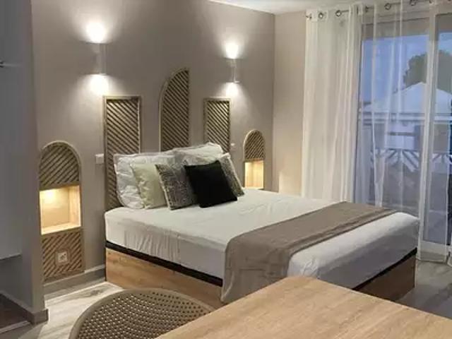 Le Gosier 97190 Location appartement 2 pièces t2 piscine balcon