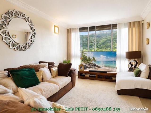 Le Gosier – Appartement familial de près de 180 m², à 300 m des plages, avec spa et prestations rares