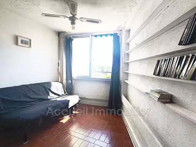 Le Grau du Roi 30240 Achat / Vente appartement 1 pièce t1 piscine terrasse