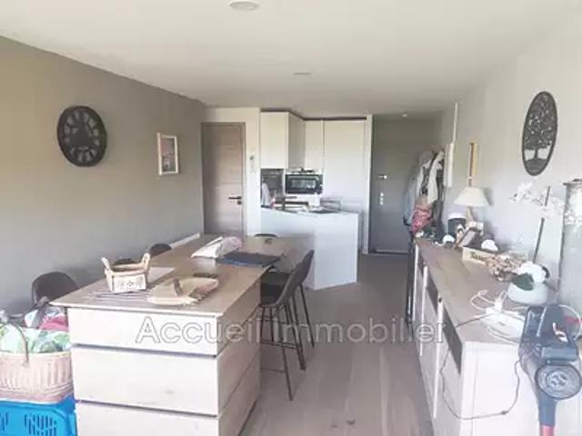 Le Grau du Roi 30240 Achat / Vente appartement 2 pièces t2 au dernier étage piscine