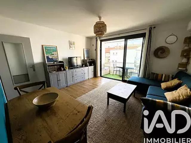 Le Grau du Roi 30240 Achat / Vente appartement 2 pièces t2 au dernier étage
