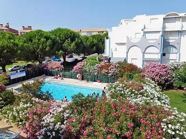 Le Grau du Roi 30240 Location appartement 3 pièces t3 piscine terrasse