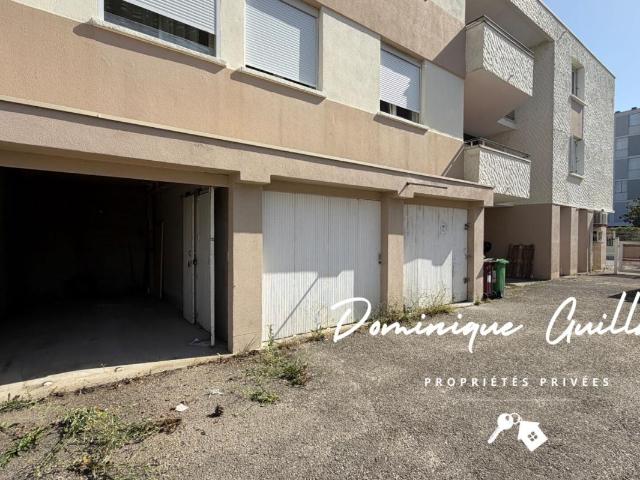 LE GRAU DU ROI GARAGE FERMÉ À VENDRE SECTEUR PORT ROYAL