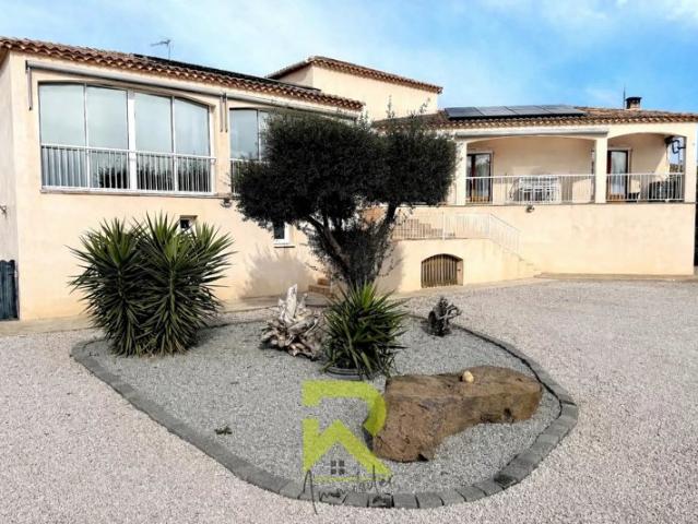 Le GRAU d'AGDE Villa 2 logement T4 1825m2 de terrain