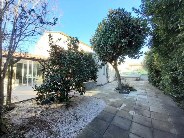 A Vendre Le Grau d'Agde 34300 Villa de 7 pièces sur 1457m² de te
