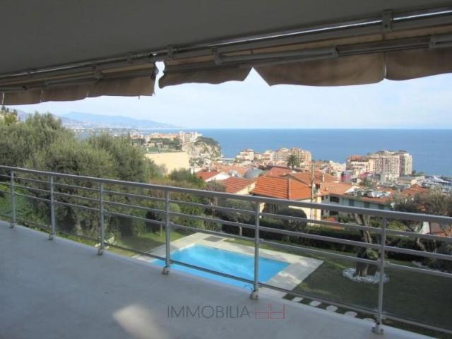 LE GRAND BLEU MAGNIFIQUE 3 PIÈCES AVEC TERRASSE ET VUE MER