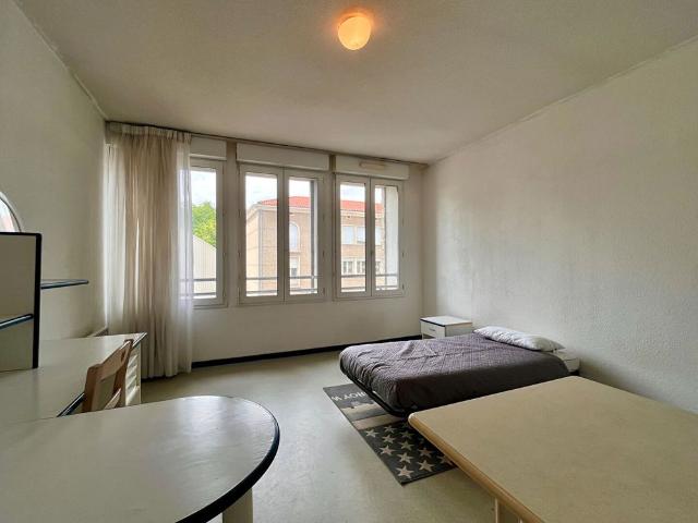 LE GRAND CERF Location Appartement poitiers: 25.13 m2