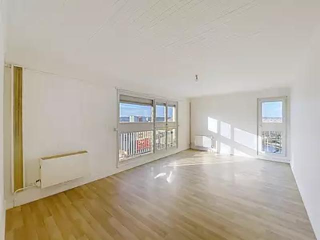 Le Grand Quevilly 76120 Location appartement 2 pièces t2 au dernier étage balcon