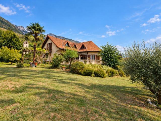 Le Gua Vente Villa 38