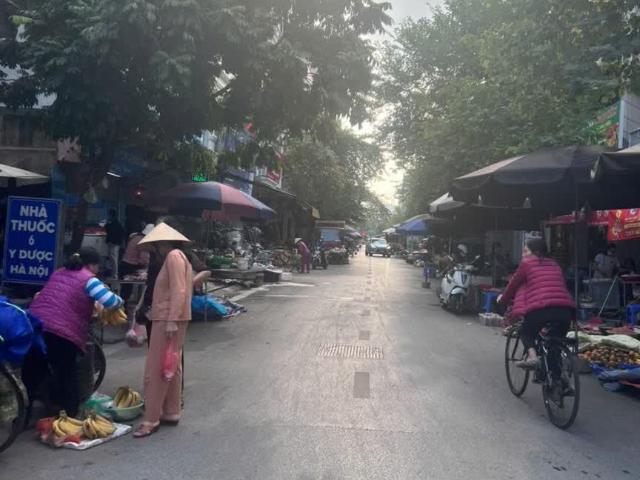 Lê Hồng Phong 41m 4 tầng mặt chợ kinh doanh sầm uất
