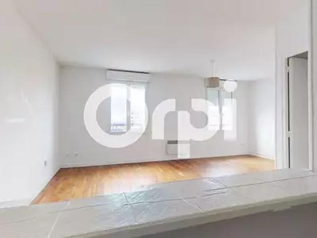 Le Havre 76600 Achat / Vente appartement 2 pièces t2 au dernier étage cave