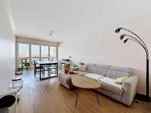 Le Havre 76600 Achat / Vente appartement 3 pièces t3 au dernier étage balcon