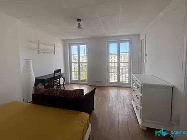 Le Havre 76600 Location appartement 1 pièce t1 au dernier étage parking