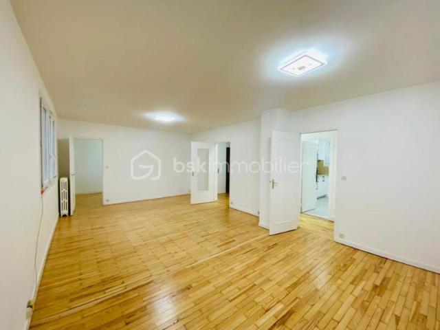 LE HAVRE PARVIS ST MICHEL/CENTRE COTY APPARTEMENT REFAIT A NEUF
