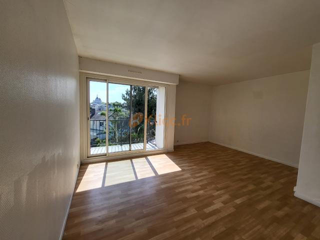 LE HAVRE APPARTEMENT T1 AVEC CAVE ET STATIONNEMENT 92 000 € FAI