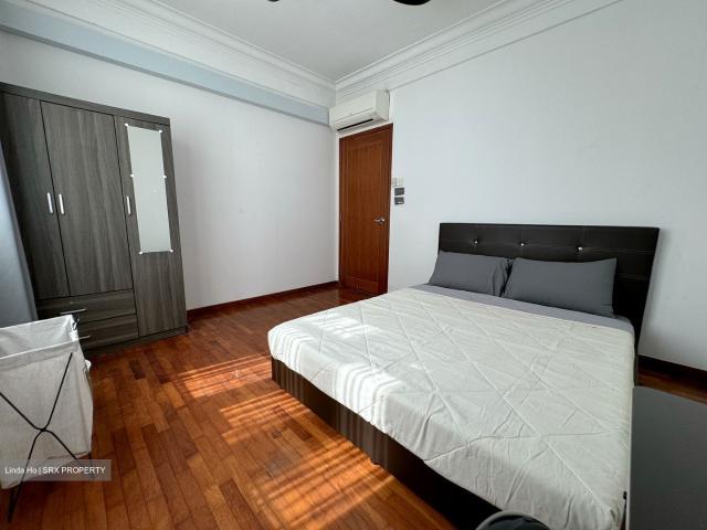 Le Hill Condominium D5, Condominium