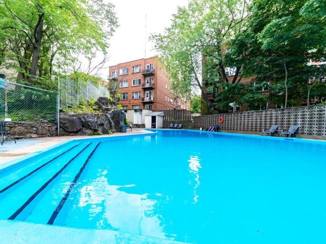 Le Hill Park 2 Bedroom Apartment for Rent at 4530 Ch De La Côte Des Neiges, Montréal, QC H3V 1G1 Côte Des Neiges