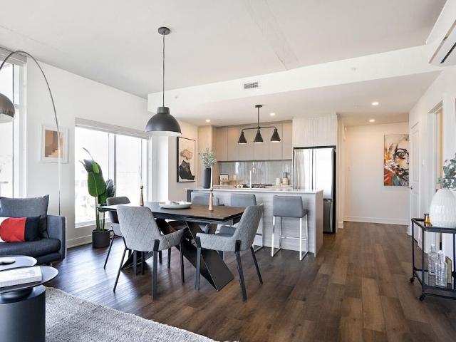 Le James Laval Apartments