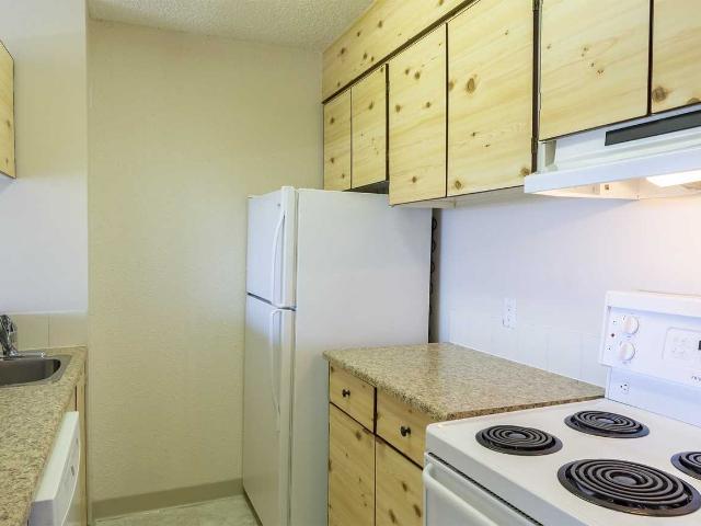 Le Jardin 1 Bedroom Apartment for Rent at 9837 110 St Nw, Edmonton, AB T5K 2L8 Oliver