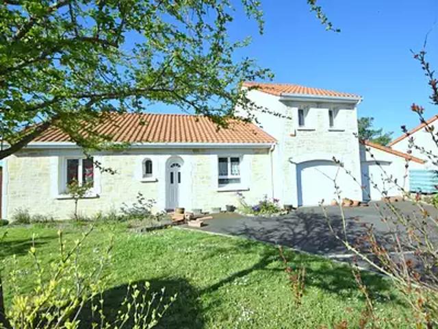 Le Landreau 44430 Achat / Vente maison 7 pièces t7 jardin cave
