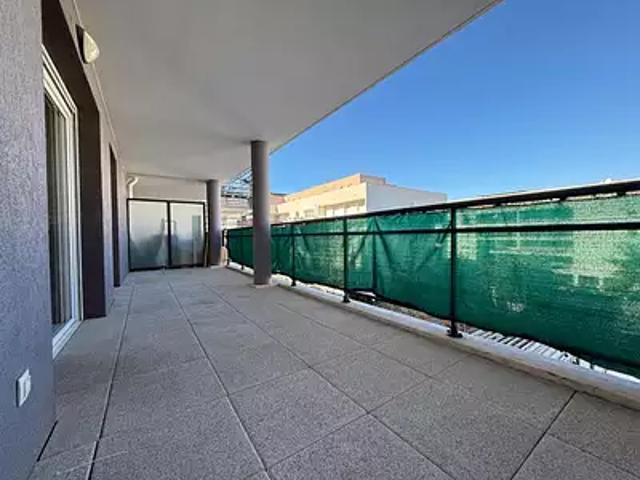 Le Lavandou 83980 Achat / Vente appartement 2 pièces t2 piscine terrasse
