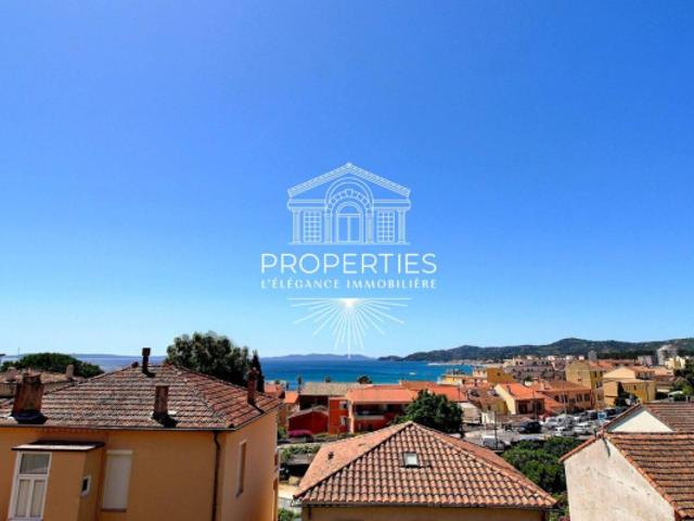 LE LAVANDOU T4 DERNIER ETAGE TERRASSE VUE MER + T2 INDEPENDANT PARKING