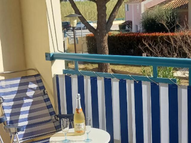 Le Lavandou 'Tout à pieds' Appartement T2 Belle terrasse Parking privatif