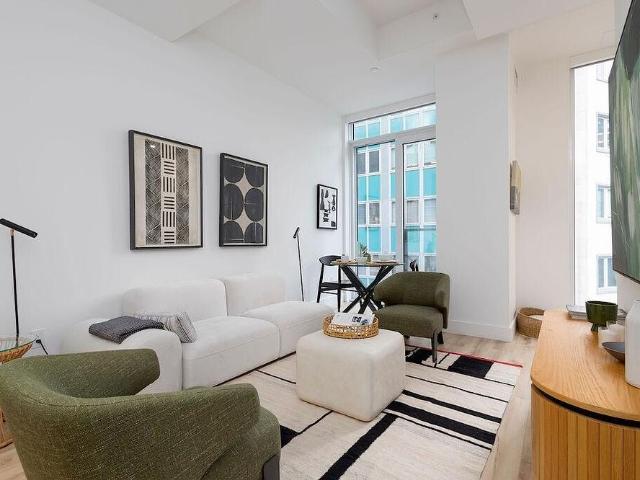 Le Livmore delivers elevated downtown Montréal living with thoughtfully designed suites, modern finishes, and integrate