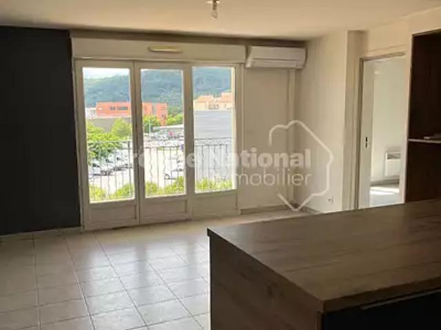 Le Luc 83340 Achat / Vente appartement 3 pièces t3 terrasse