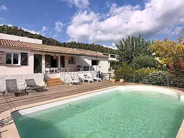 Le Luc 83340 Achat / Vente maison 5 pièces t5 parking