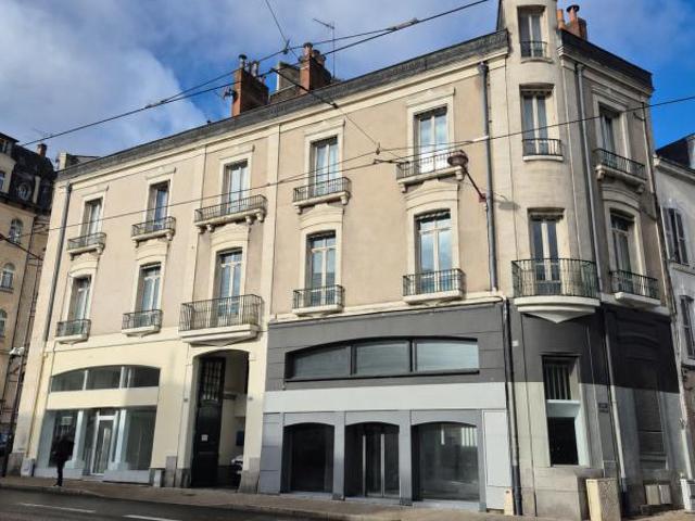 LE MANS IMMEUBLE MIXTE AVEC POTENTIEL DE TRANSFORMATION