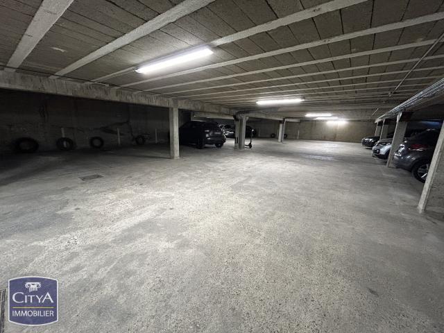 Le Mans Vente Parking / Garage 72