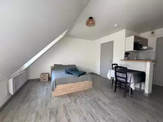 Le Mans 72000 Location appartement 1 pièce t1 au dernier étage