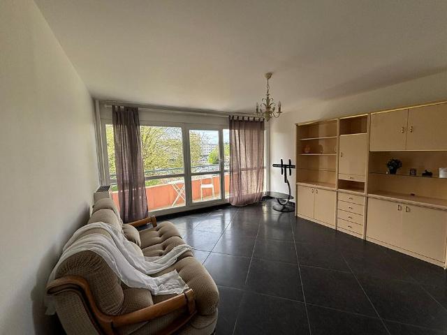 LE MEE SUR SEINE: appartement T3 à louer