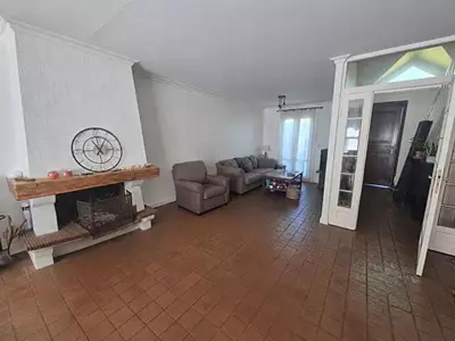 Le Mesnil Saint Denis 78320 Achat / Vente maison 6 pièces t6 au dernier étage parking