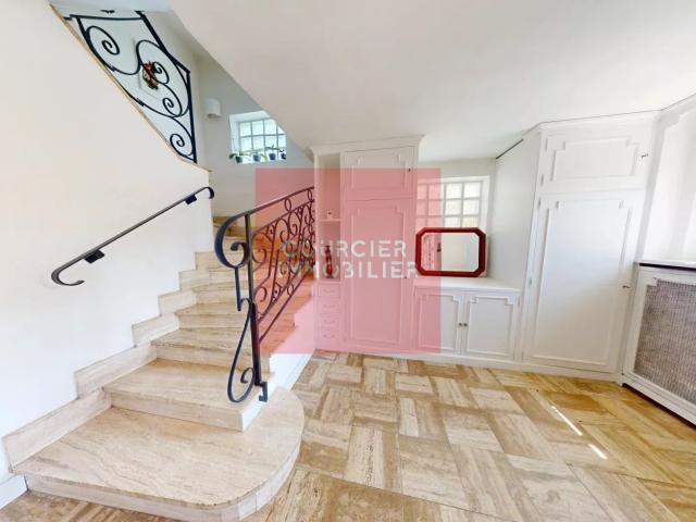 LE MESNIL SAINT DENIS 78 A LOUER MAISON DE 151 M²