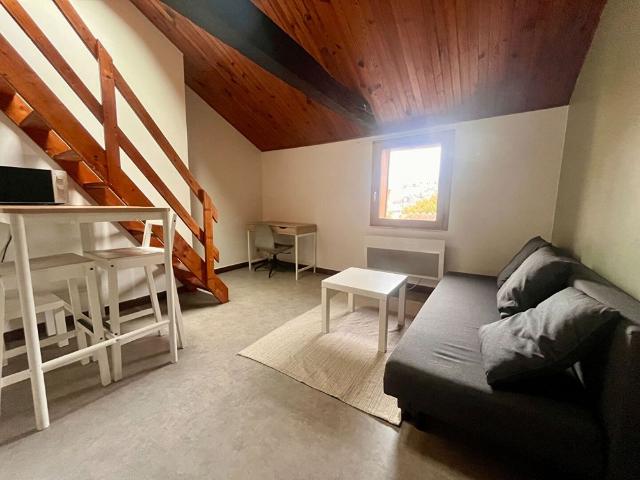 LE MEZZANINE Location Appartement poitiers: 17.12 m2