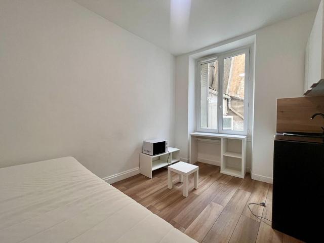 LE MINI CHIC Location Appartement poitiers: 15.39 m2