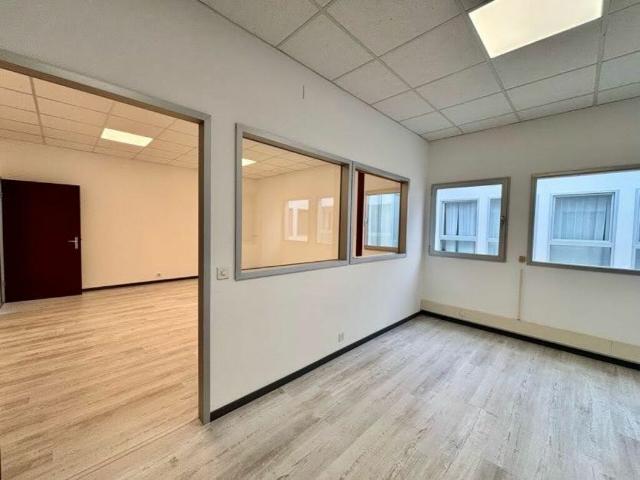 Le Mont en Budron achetez vos bureaux à CHF 1500/m2 ! 330 m2 libres
