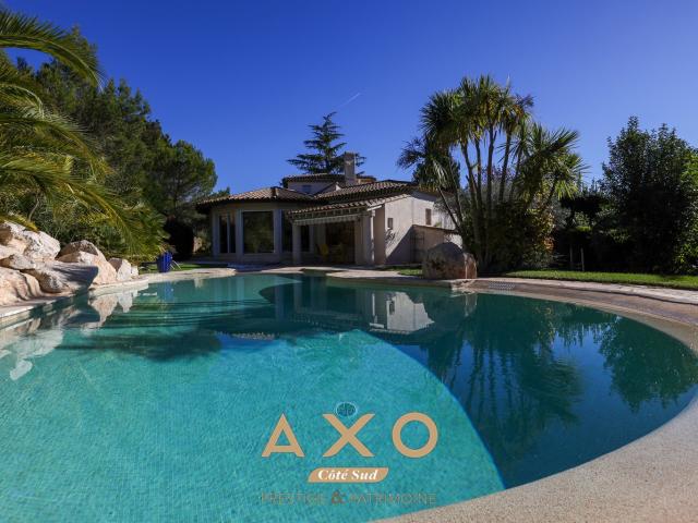 Le Montaiguet Maison 240 M2 Parc 10 000 M2 Piscine. 240m² Meyreuil