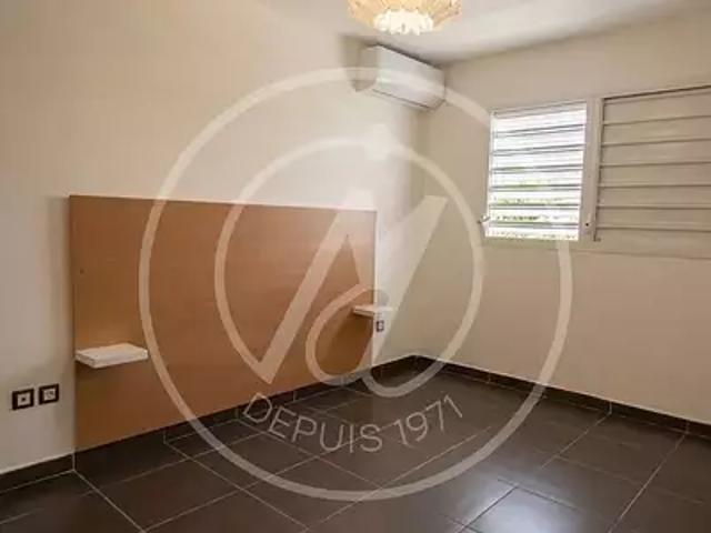Le Moule 97160 Achat / Vente appartement 3 pièces t3
