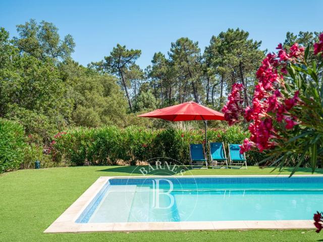 LE MUY VILLA DOMAINE PRIVÉ TERRAIN 1,1 HECTARE PISCINE