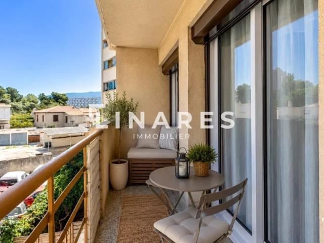 LE NID PAISIBLE Appartement T3/4 de 66m2 Terrasses Vue dégagée Cave 13010