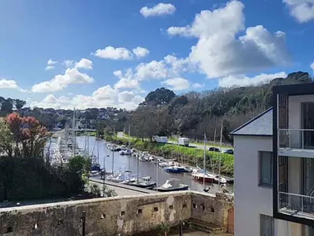 Le Palais 56360 Achat / Vente appartement 3 pièces t3 au dernier étage cave