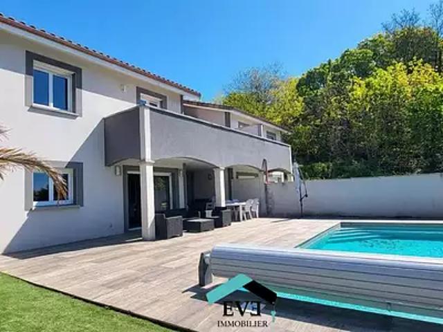 Le Péage de Roussillon 38550 Achat / Vente maison 5 pièces t5 au dernier étage parking