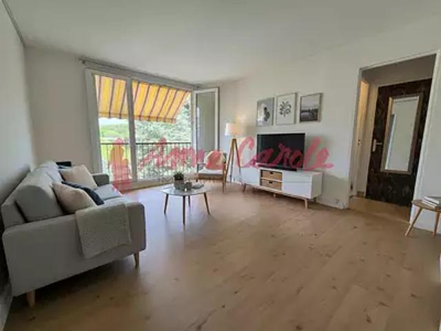 Le Perreux sur Marne 94170 Achat / Vente appartement 2 pièces t2 au dernier étage
