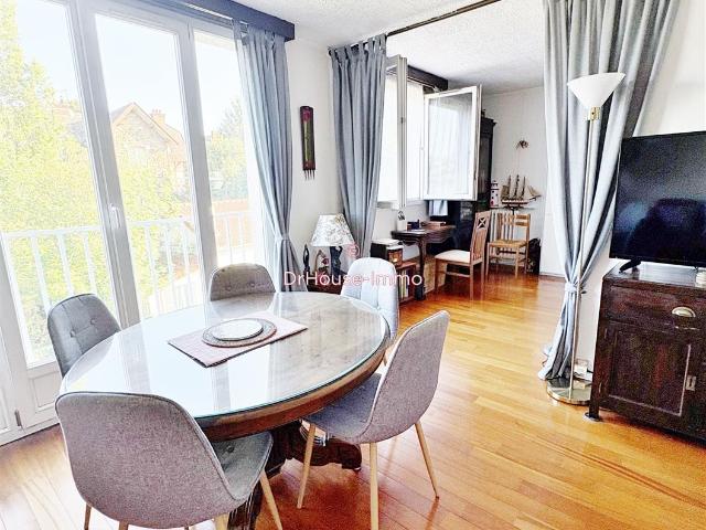 Le Perreux sur Marne Coeur de ville Appartement 3 pièces av. 52m² Le Perreux sur Marne