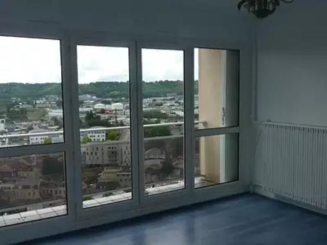 Le Petit Quevilly 76140 Achat / Vente appartement 3 pièces t3 au dernier étage