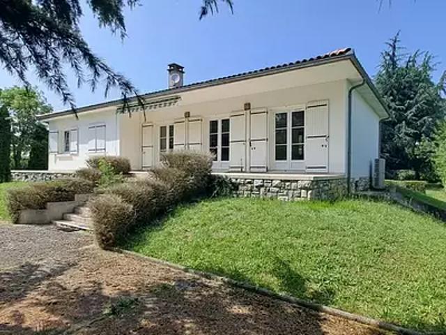 Le Peyrat 09600 Achat / Vente maison 5 pièces t5 au dernier étage terrasse